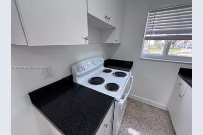900 SW 5th Ave #3, Miami, FL 33130 - Photo 29