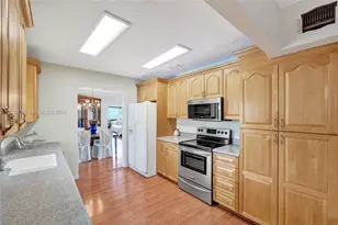 7421 NW 8th Ct, Plantation, FL 33317 - Photo 27