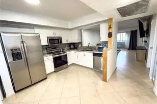 1200 SW 137th Ave, Pembroke Pines, FL 33027 - Photo 3