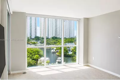 16400 Collins Ave #542, Sunny Isles Beach, FL 33160 - Photo 29