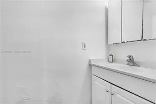 2790 NW 196th St, Miami Gardens, FL 33056 - Photo 29
