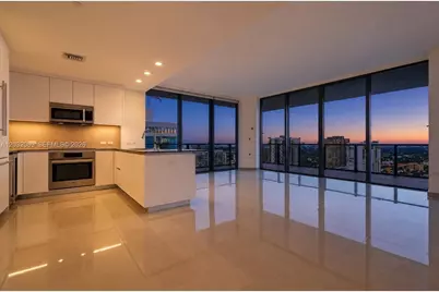 88 SW 7th St #2302, Miami, FL 33130 - Photo 1