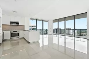 88 SW 7th St, Miami, FL 33130 - Photo 1