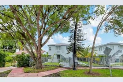 1730 Marseille Dr #4, Miami Beach, FL 33141 - Photo 1