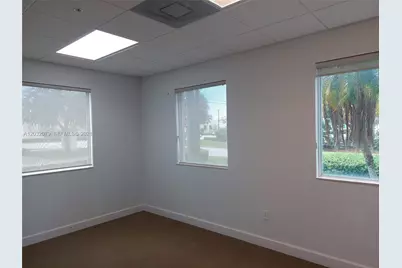 240 NW Peacock Blvd #104, Port Saint Lucie, FL 34986 - Photo 5