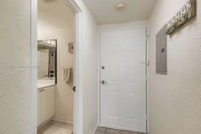 2501 S Ocean Dr #1032, Hollywood, FL 33019 - Photo 3