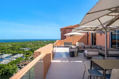 60 Edgewater Dr #TS-D, Coral Gables, FL 33133 - Photo 11