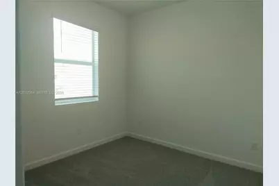 652 SE Lake Falls St, Port Saint Lucie, FL 34984 - Photo 7