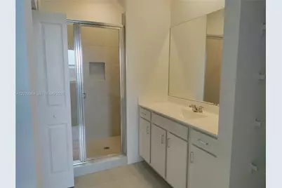 652 SE Lake Falls St, Port Saint Lucie, FL 34984 - Photo 5