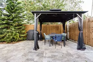 1736 NE 17th St, Fort Lauderdale, FL 33305 - Photo 23