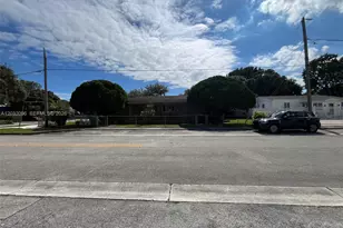 1100 NW 57th St, Miami, FL 33127 - Photo 13