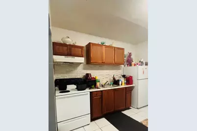 1100 NW 57th St, Miami, FL 33127 - Photo 23