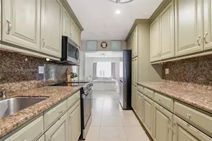 13391 SW 78th St, Miami, FL 33183 - Photo 9