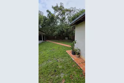 313 SW 2nd Ter #0, Hallandale Beach, FL 33009 - Photo 35