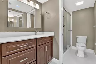 1101 SW 128th Terrace, Pembroke Pines, FL 33027 - Photo 23