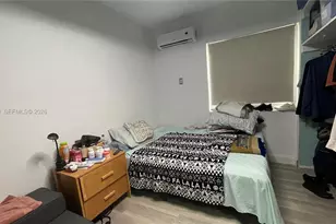 1043 NW 2nd St, Miami, FL 33128 - Photo 11