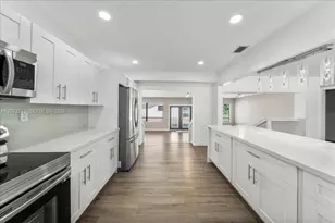 7705 SW 66th St, Miami, FL 33143 - Photo 11