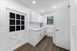 7705 SW 66th St, Miami, FL 33143 - Photo 35