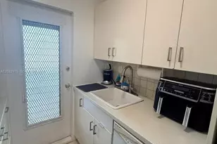 900 Euclid Ave, Miami Beach, FL 33139 - Photo 7
