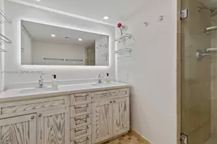 520 Brickell Key Dr, Miami, FL 33131 - Photo 23