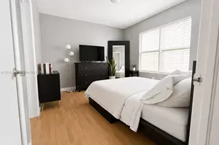 7326 Collins Ave, Miami Beach, FL 33141 - Photo 11