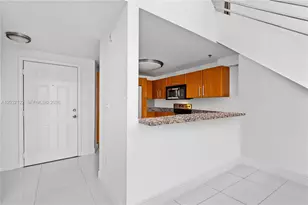 6362 Collins Ave, Miami Beach, FL 33141 - Photo 15