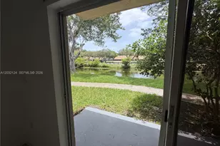 1701 NW 96th Terrace, Pembroke Pines, FL 33024 - Photo 15
