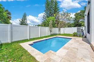 2665 Johnson St, Hollywood, FL 33020 - Photo 25
