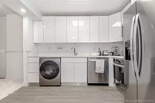 2301 Collins Ave, Miami Beach, FL 33139 - Photo 15