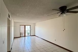 605 NW 72nd Ave, Miami, FL 33126 - Photo 11