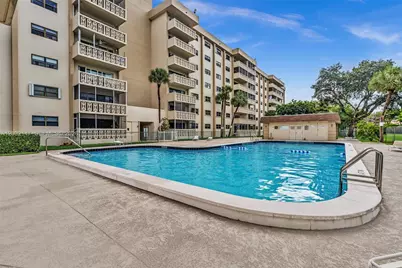 800 NE 195th St #710, Miami, FL 33179 - Photo 23