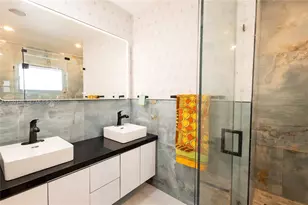 4230 Royal Palm Ave, Miami Beach, FL 33140 - Photo 11