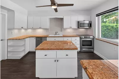 10025 NE 3rd Ave, Miami Shores, FL 33138 - Photo 13