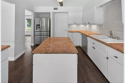 10025 NE 3rd Ave, Miami Shores, FL 33138 - Photo 45
