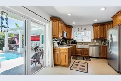 8532 SW 211th Ter, Cutler Bay, FL 33189 - Photo 13