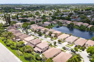 7907 N Silverado Cir, Davie, FL 33024 - Photo 47