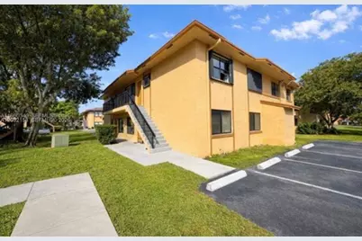 2530 W 67th Pl #12-29, Hialeah, FL 33016 - Photo 1