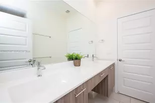 4640 NW 84th Ave, Doral, FL 33166 - Photo 25