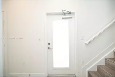 4640 NW 84th Ave #12, Doral, FL 33166 - Photo 9