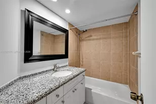 906 Twin Lakes Dr, Coral Springs, FL 33071 - Photo 15