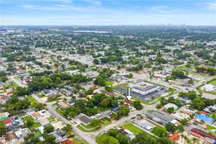 9300 NW 32nd Ct, Miami, FL 33147 - Photo 23
