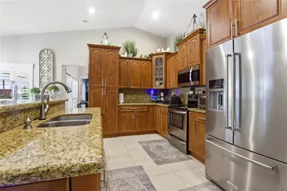5940 NW 52nd St, Coral Springs, FL 33067 - Photo 9