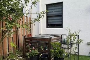 20731 NE 7th Pl, Miami, FL 33179 - Photo 3