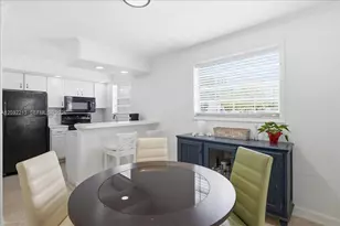 2614 SE 21st Ct, Homestead, FL 33035 - Photo 9