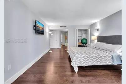 6423 Collins Ave #409, Miami Beach, FL 33141 - Photo 33