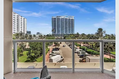 6423 Collins Ave #409, Miami Beach, FL 33141 - Photo 29