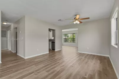1432 NE 181st St, North Miami Beach, FL 33162 - Photo 17