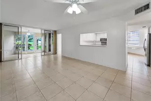 9531 Seagrape Dr, Davie, FL 33324 - Photo 5