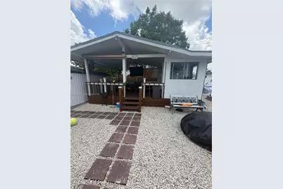 10415 NW 30th Ct, Miami, FL 33147 - Photo 9