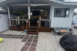 10415 NW 30th Ct, Miami, FL 33147 - Photo 9